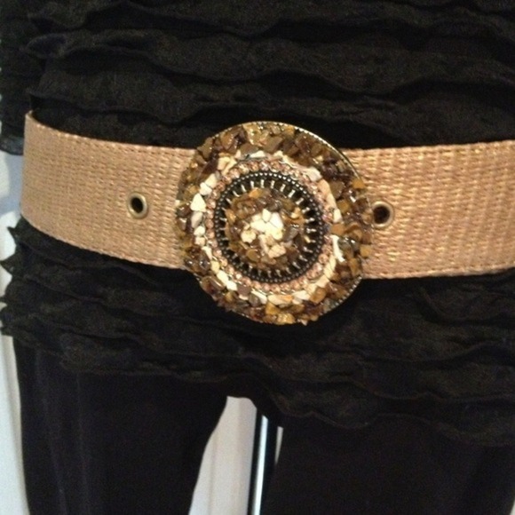 Tan belt with brown stones and gold rhinestones - Picture 1 of 3